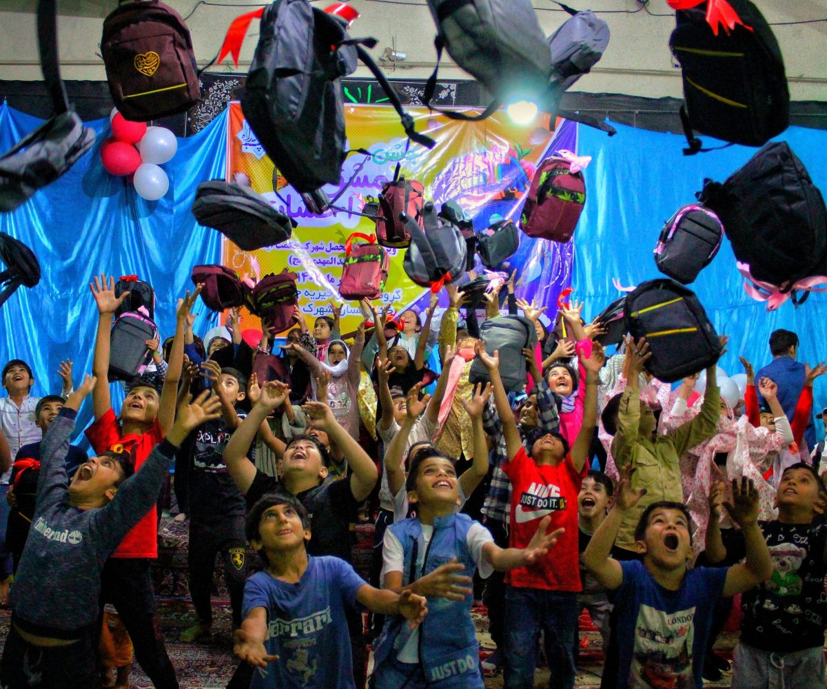 تهیه لوازم التحریر بچه ها ؛ وظیفه ماست