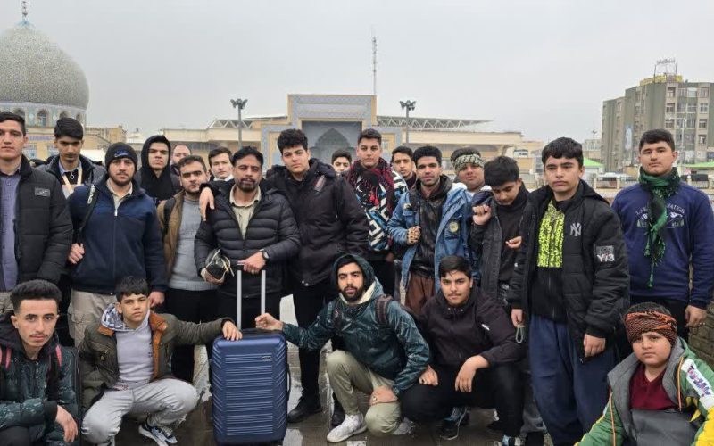 اردوی زیارتی_خادمی نوجوانان پیشران محلات هدف_ بهمن ۱۴۰۳ (4)