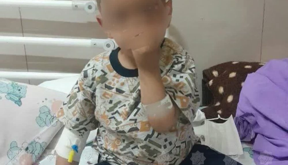 تأمین هزینه های درمانی کودک مبتلا به سرطان خون _ صحنه