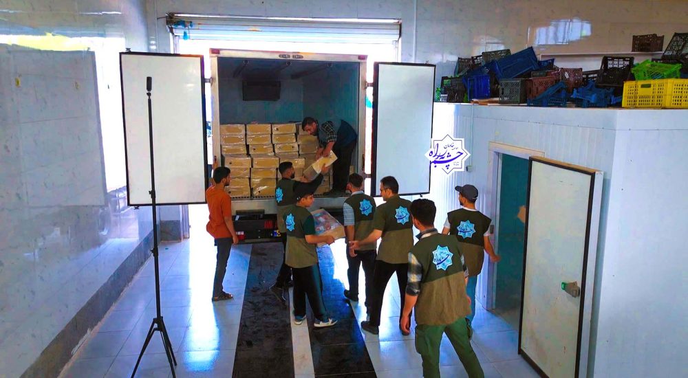 توزیع دو تن گوشت گرم گوسفندی_ عید قربان ۱۴۰۴ (8)