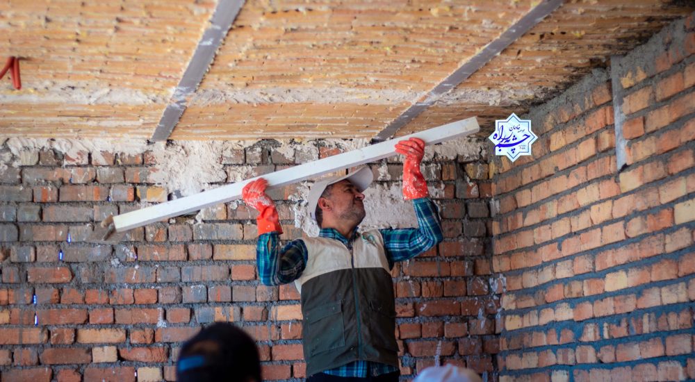 ساخت خانه برای خانواده محروم روستایی _ انارک؛ فاز دوم_ خرداد ۱۴۰۴ (5)